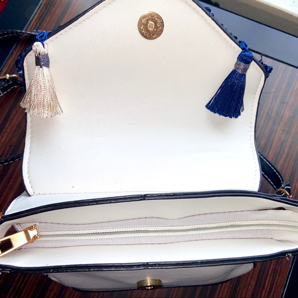 blue white & tan boho tassel purse - Picture 2 of 4